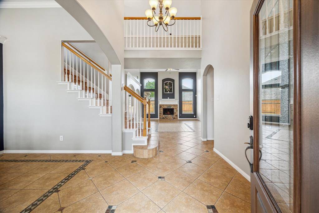 Tall ceilings help to create an open and grand atmosphere!