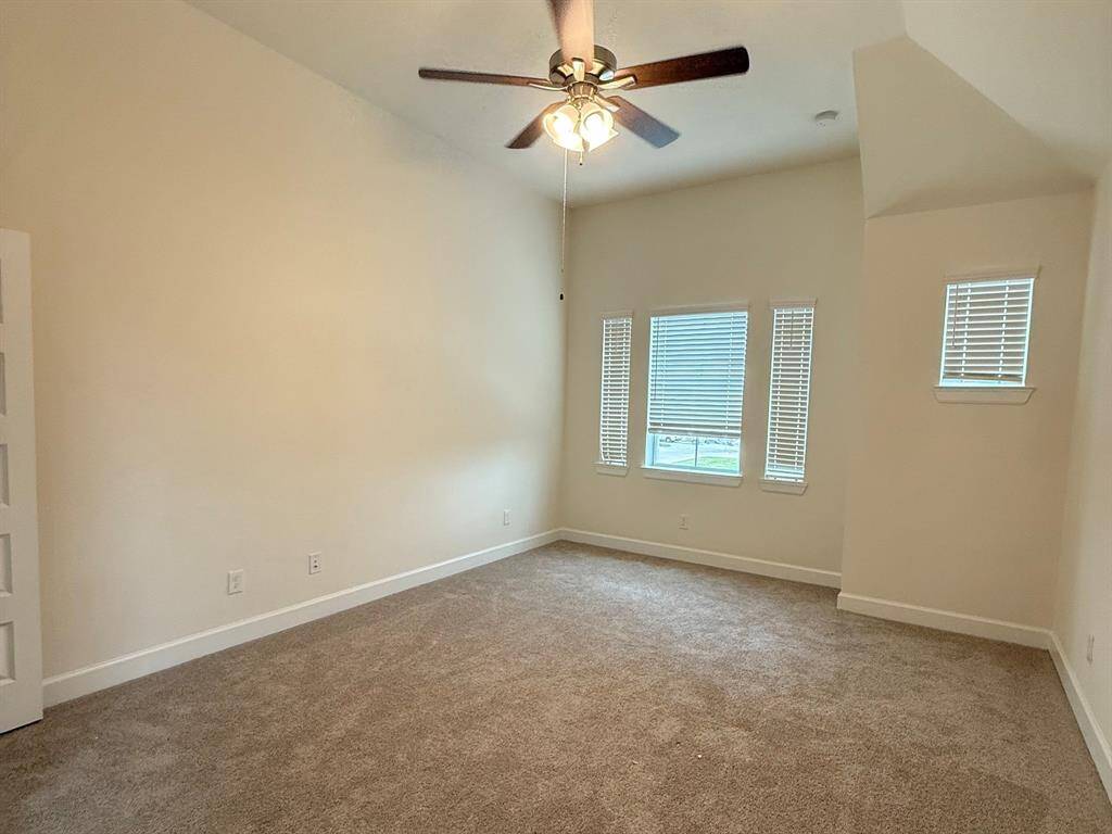 Private primary suite