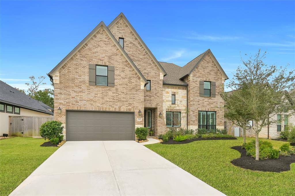 Welcome home to 1145 Lake House Dr.