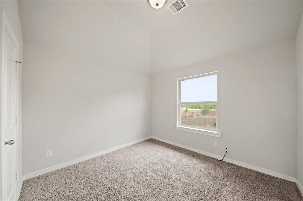Stylish and Practical.This upstairs bathroom features double sinks and plenty of space, making it both functional and stylish. Perfect for shared use, the clean design and ample storage offer convenience and comfort.
