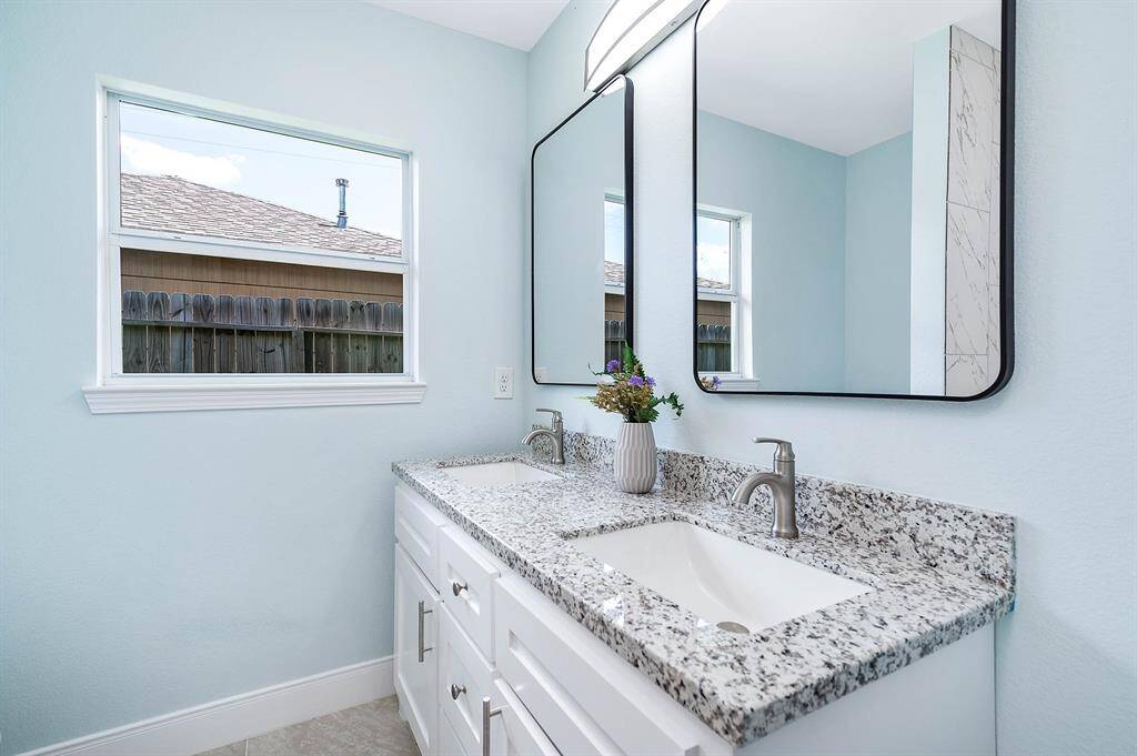 Double sinks and mirrors.
