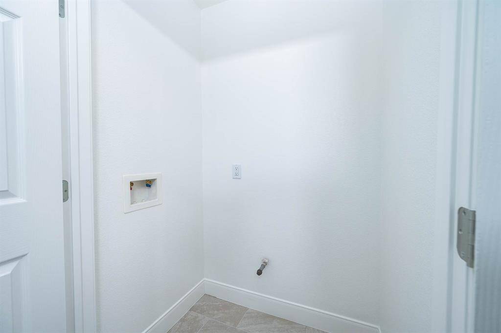 Utility Room with Natural Gas Connection