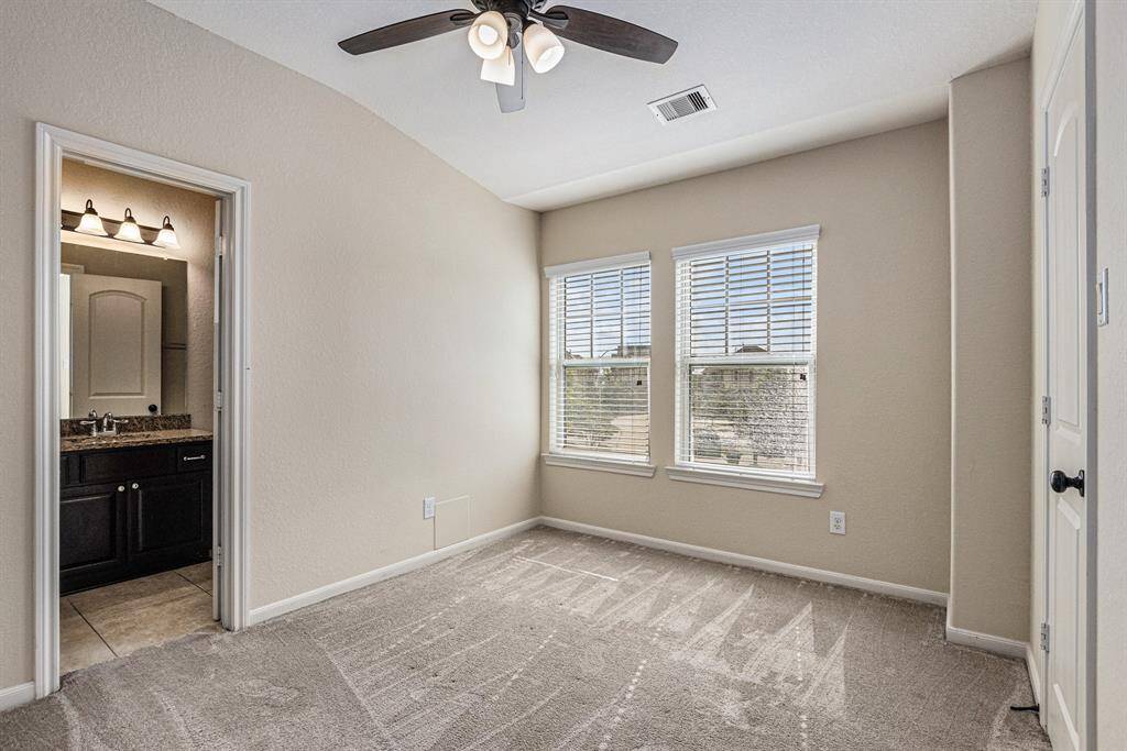 Guest bedroom 1