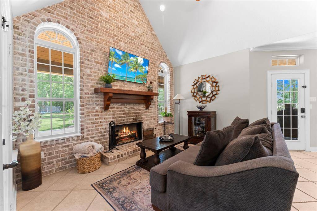 What character this real brick wall adds! Beautiful!