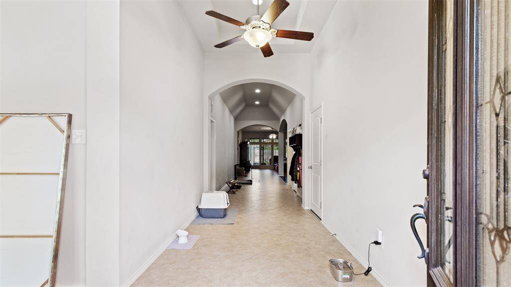 Entry way