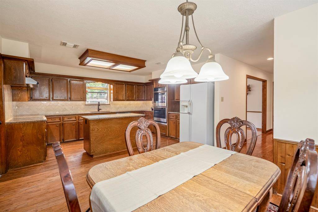 Breakfast Room and Kitchen - notice all the storage space!