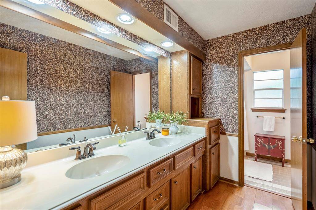 Secondary Bathroom with double sinks