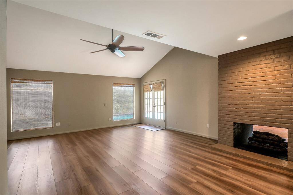 Look at this gorgeous primary retreat! Spacious, high ceilings, 3 closets (1 cedar), new floors, fireplace and a spa like bathroom. What a great place to rest at the end of a long day.