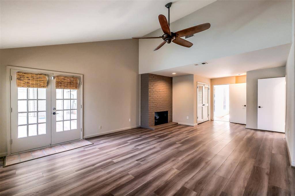 Look at this gorgeous primary retreat! Spacious, high ceilings, 3 closets (1 cedar), new floors, fireplace and a spa like bathroom. What a great place to rest at the end of a long day.