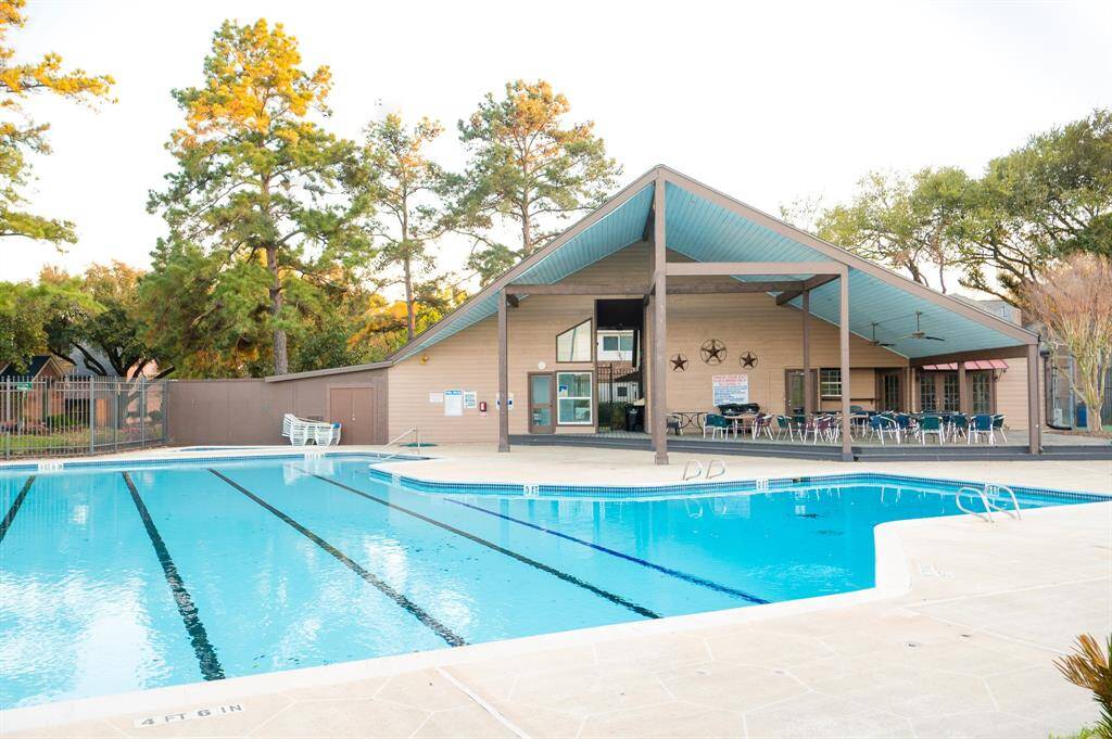 Community Pool is just few steps away