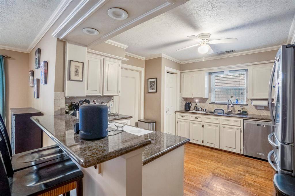 Lots of counter space in this kitchen, with a walk in pantry, and recently replaced dishwasher.