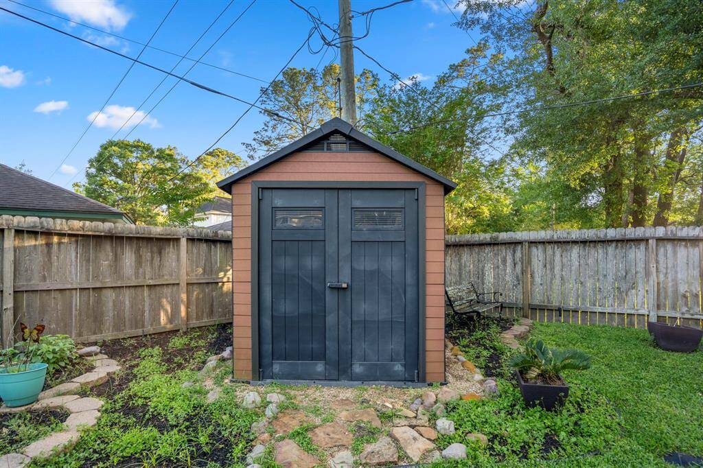 The shed stays with the home.