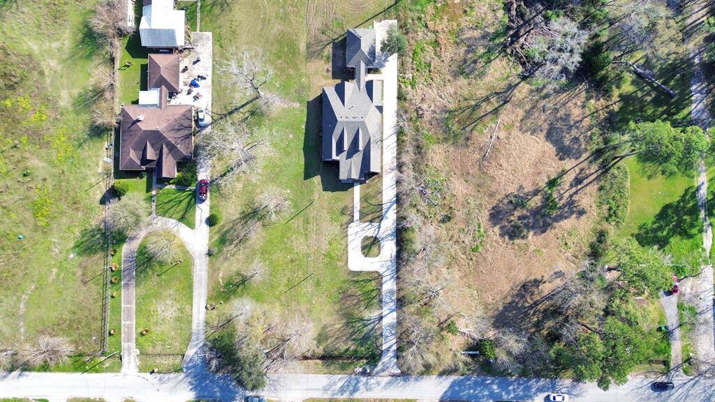 Centrally located, this property offers the best of both worlds