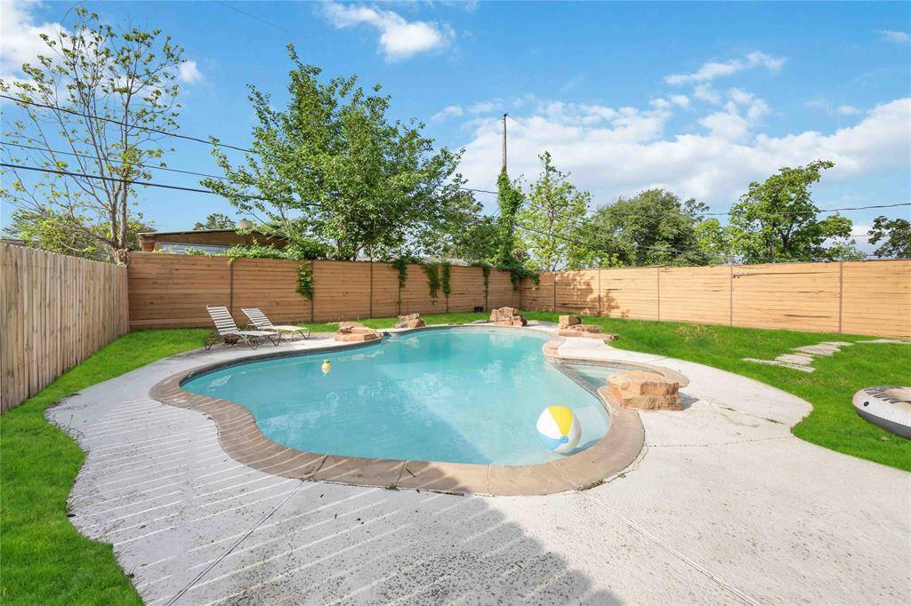 Gunite In ground pool