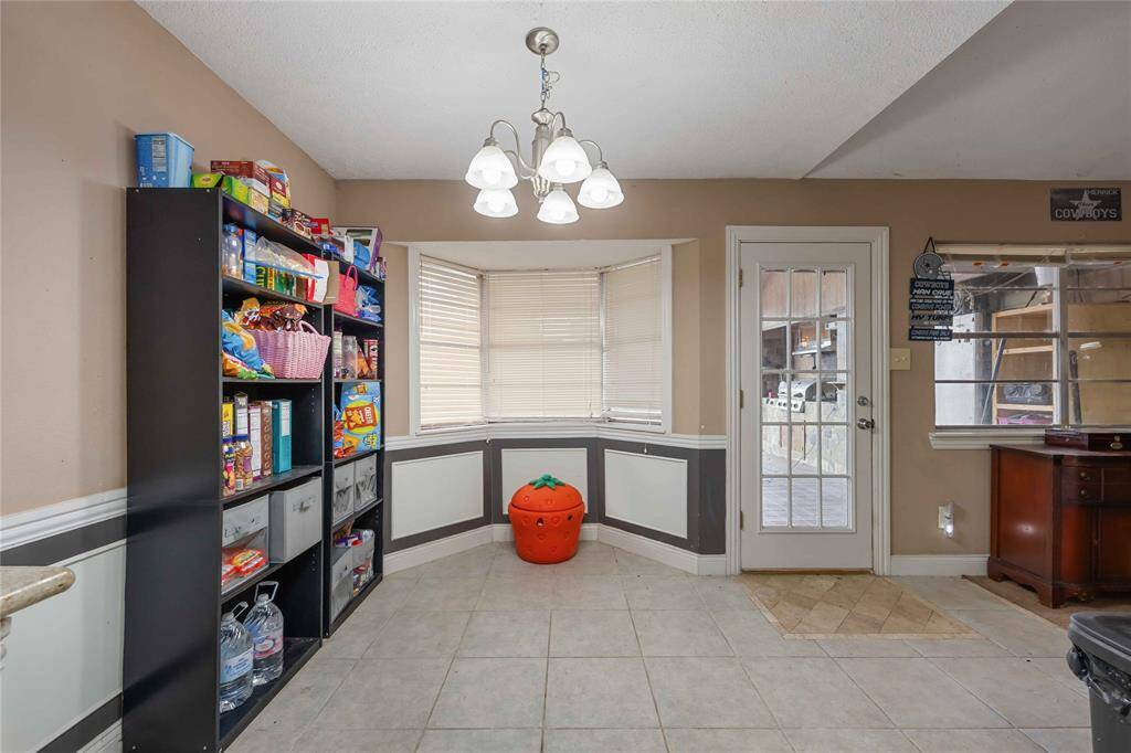 Breakfast Nook