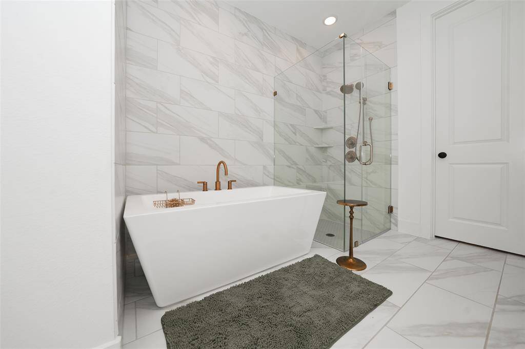 Elegant shower with premium finishes.