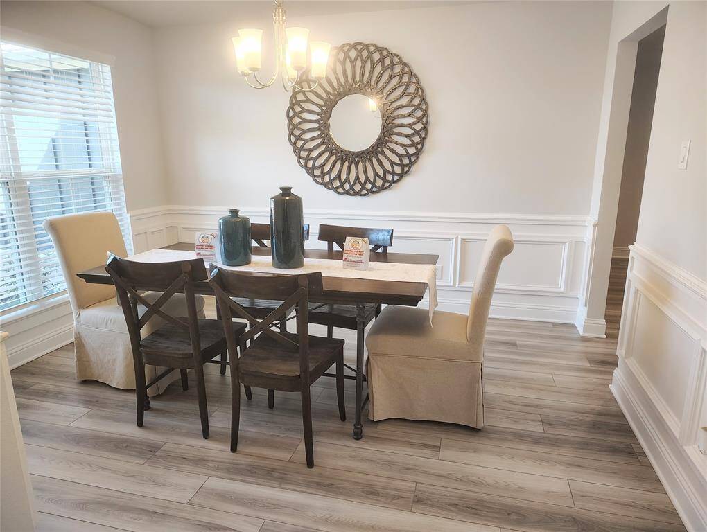 STOCK PHOTOFORMAL DINING