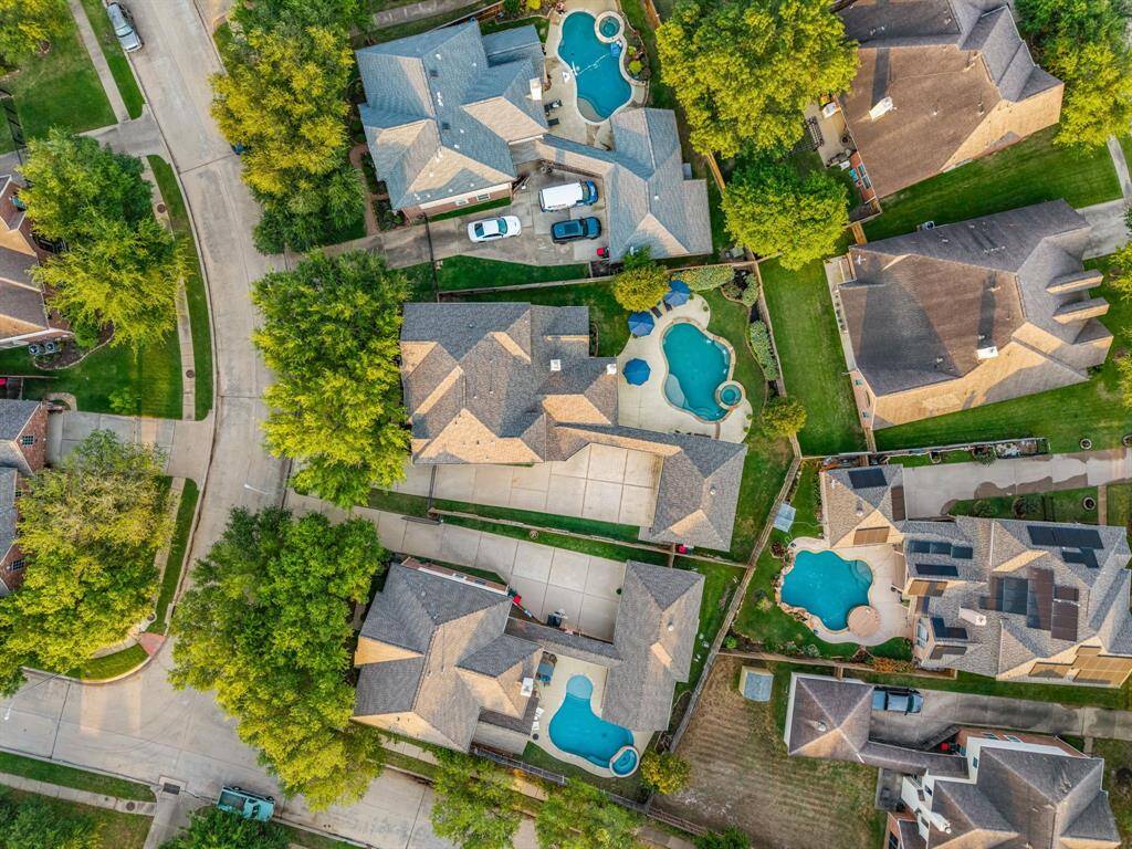 Bird's Eye View from Above. New roof 2024!