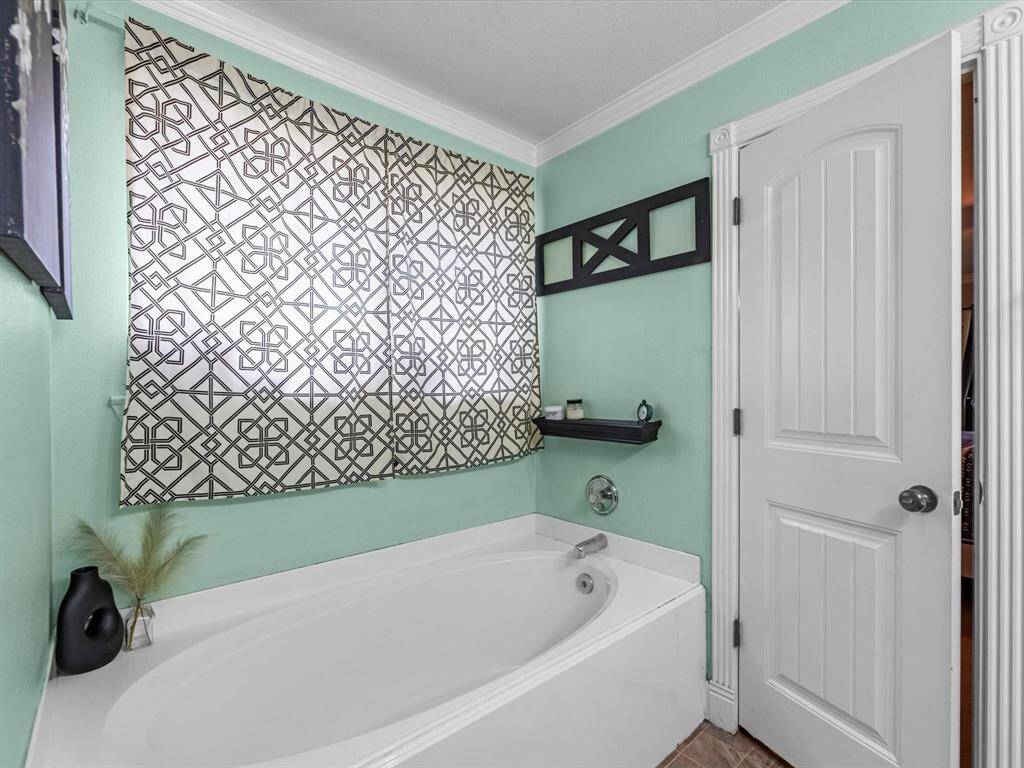 Soaking tub and seperate shower.