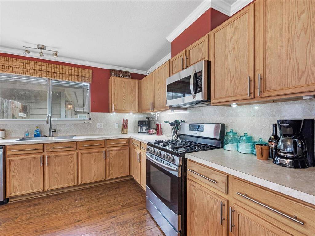 Kitchen with lots of cabinets and counter space.