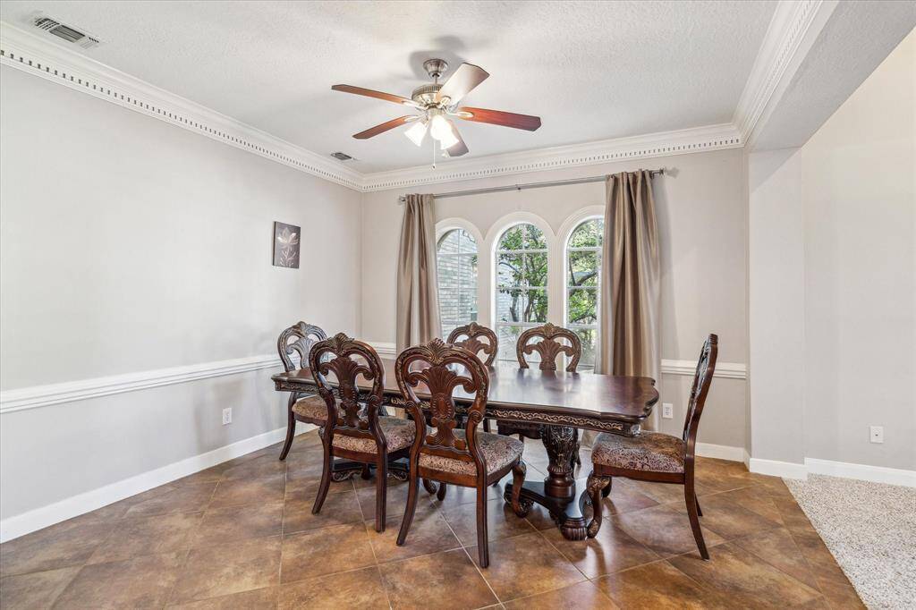 Formal dining room