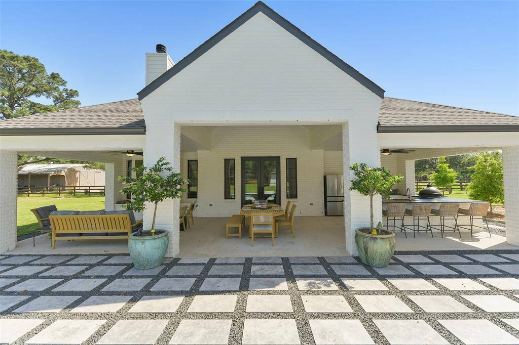Guest Home measures 1,100 sq ft and includes 2 spacious bedrooms/1 bath and living/kitchenette (not included in home sqft).
