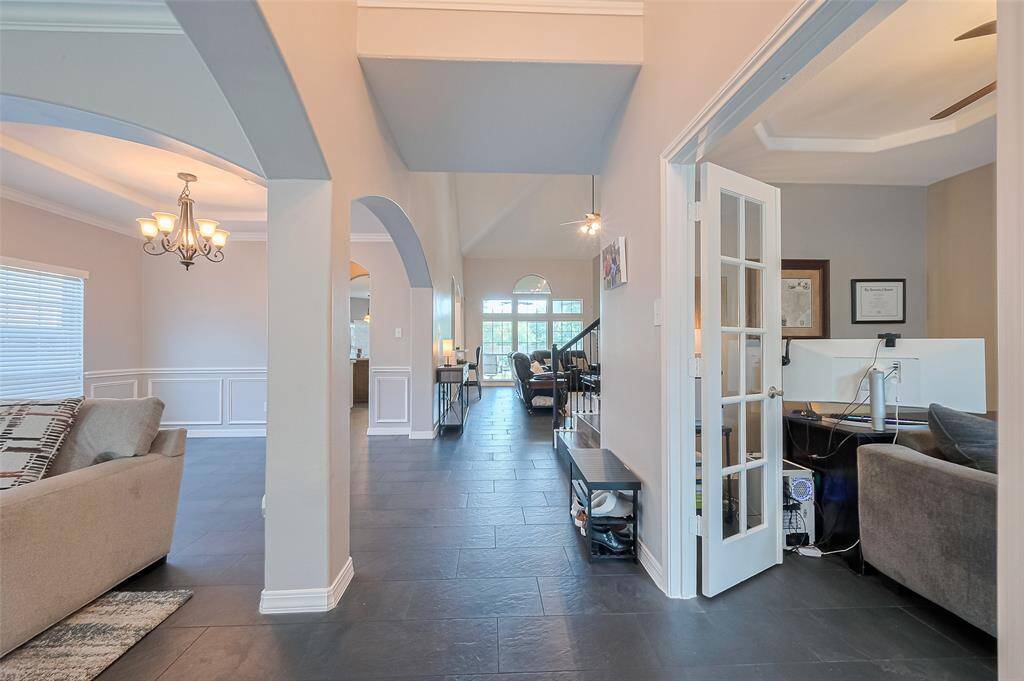 Foyer once you walk in.
