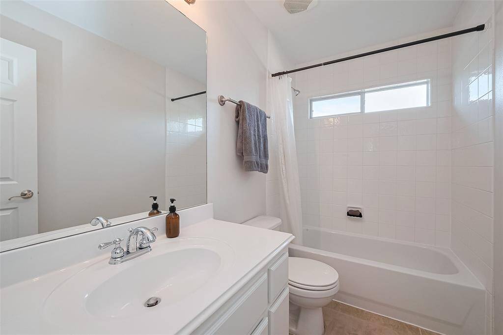 Shared hallway bathroom.