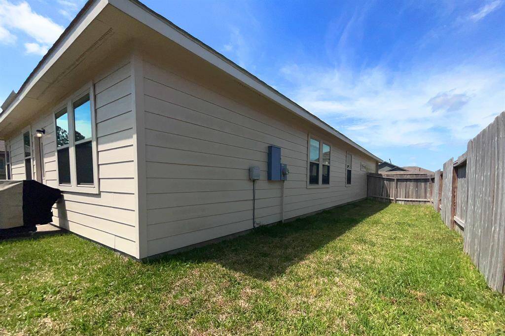 Additional Space on Both Sides of Home