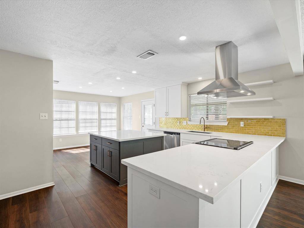 COMPLETELY Renovated Kitchen with New Cabinets