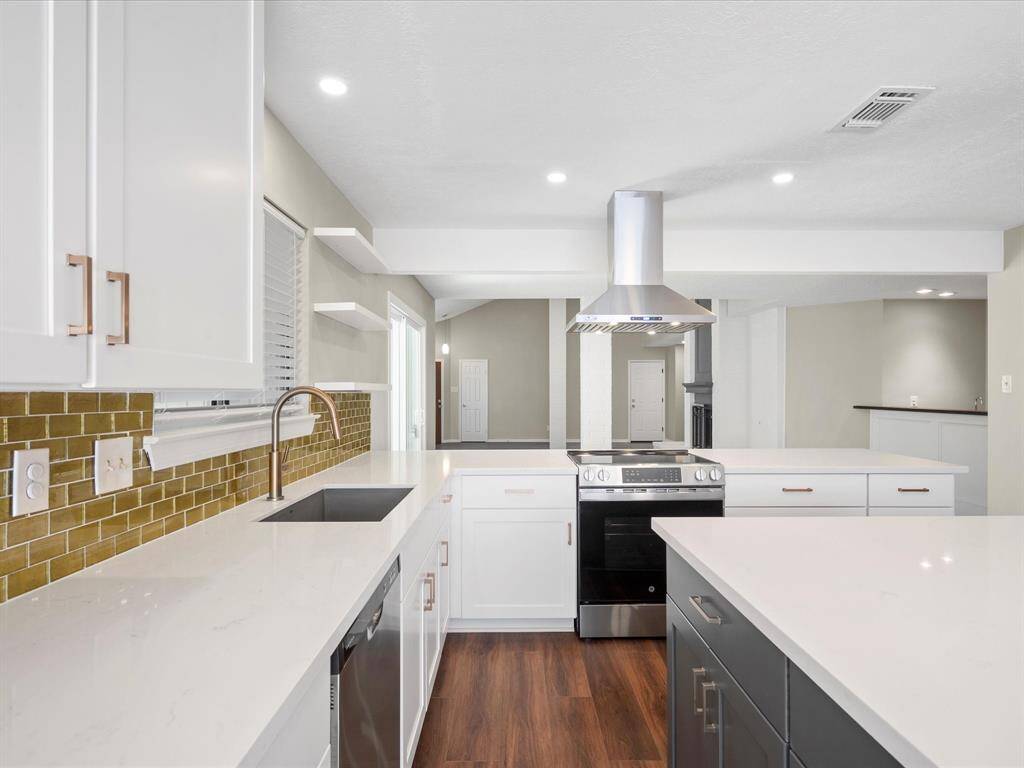 New Quartz Countertops
