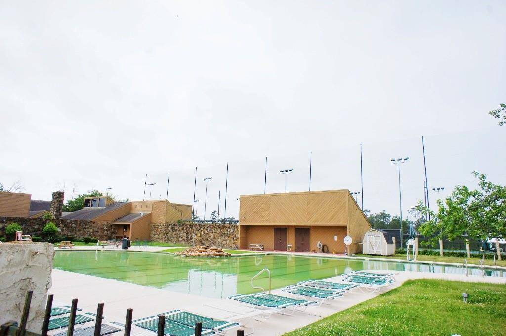 Private Community Pool, Pool Side Bar Coming Soon