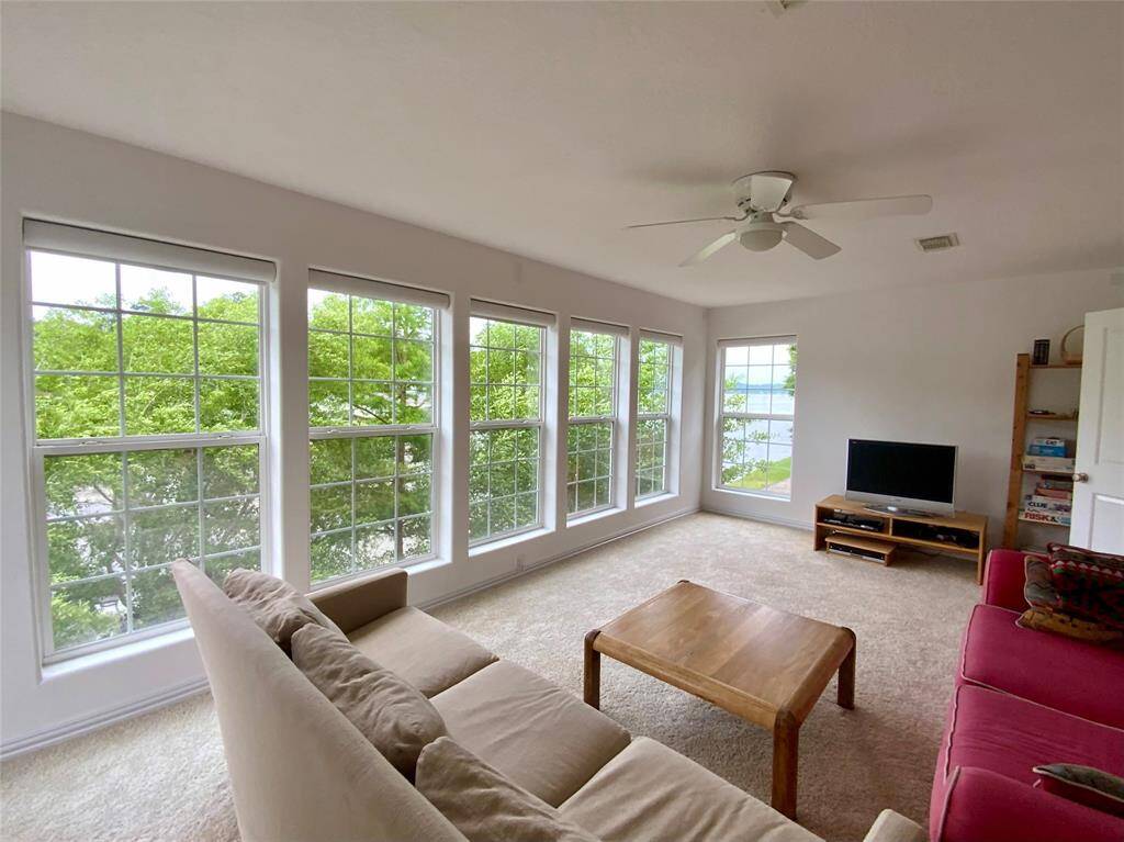 Upstairs Hugr 2nd Family or Game Room - Office - Anything Room!