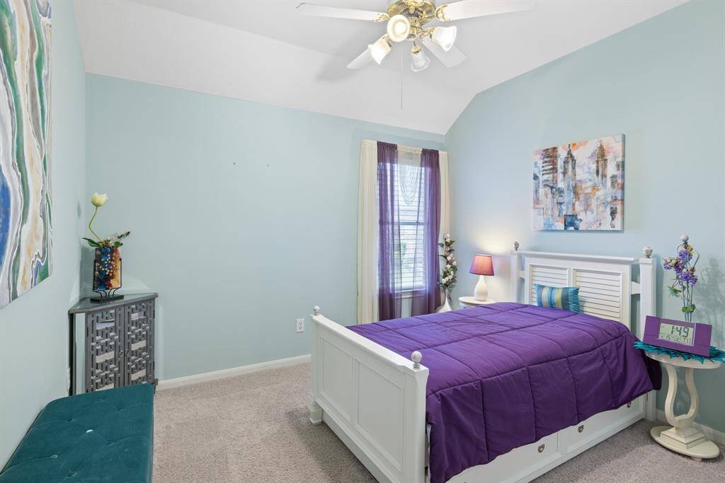 Third bedroom.