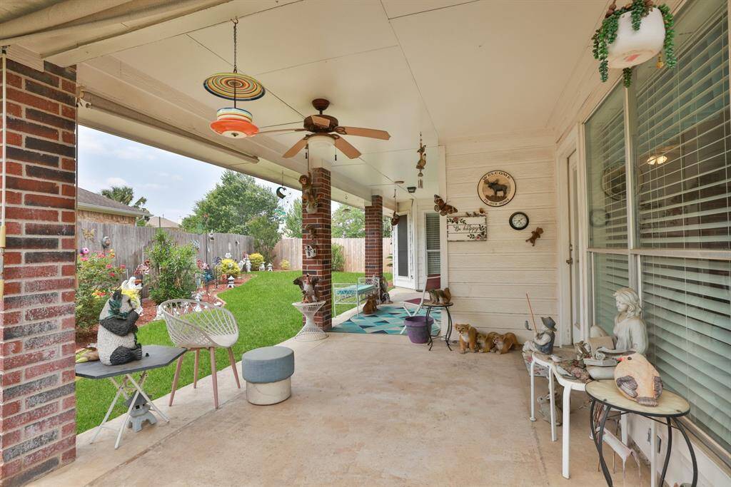 Large covered patio.