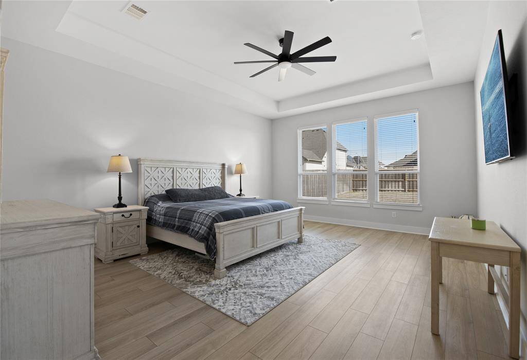Primary suite with lots of space for your oversized furniture