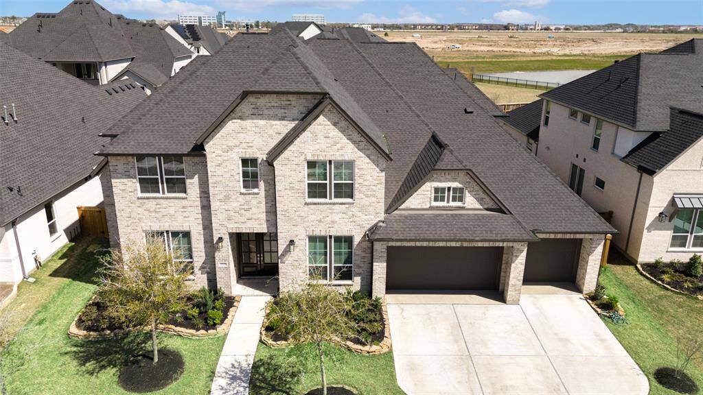 Your New Dream Home!