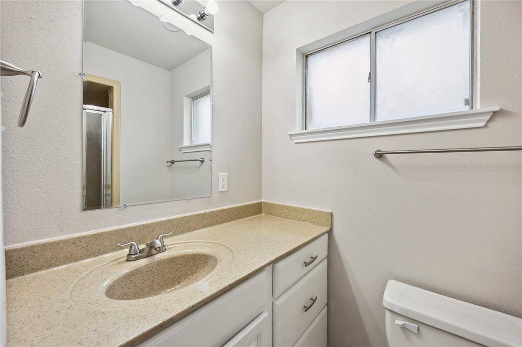 En-suite bathroom.