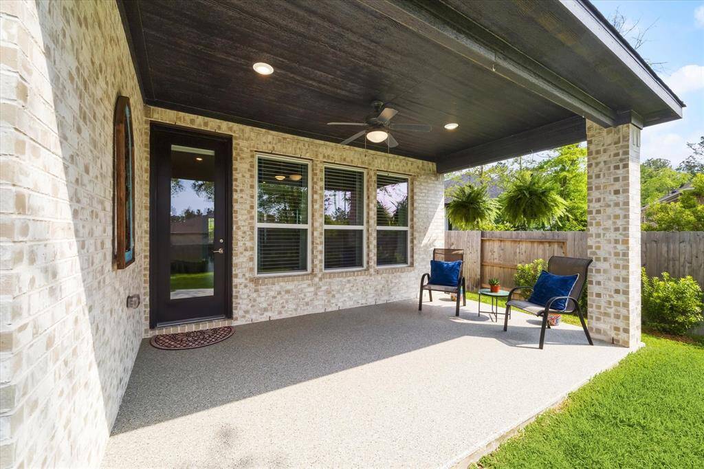 Great entertainment space or just enjoying the outdoors. Gas grill hook-up and space to place a flat screen tv.