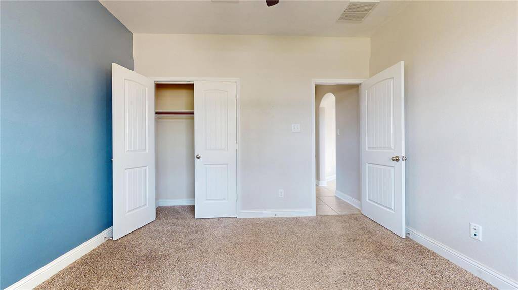 Guest bedroom #2.