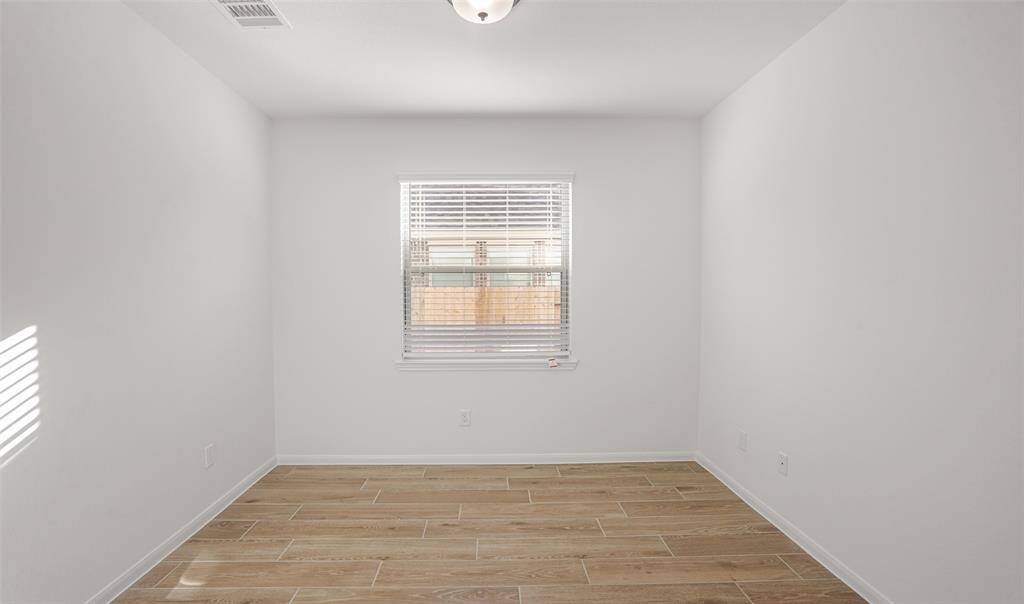 Convenient home office (*Photo not of actual home and used for illustration purposes only.)