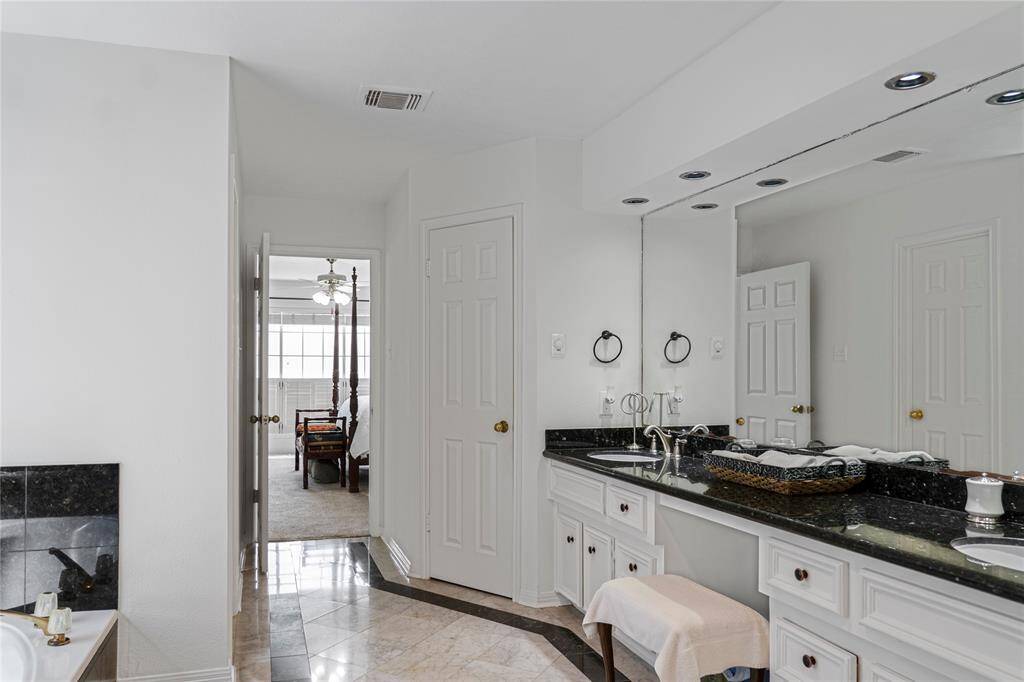 Master Bath!