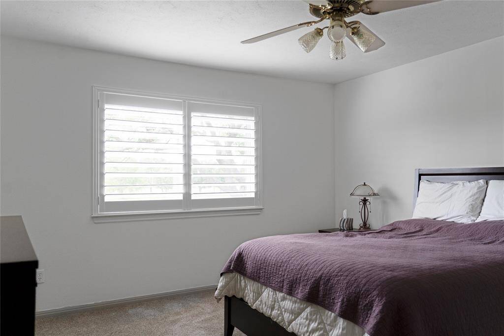 Second bedroom overlooking the golf course!