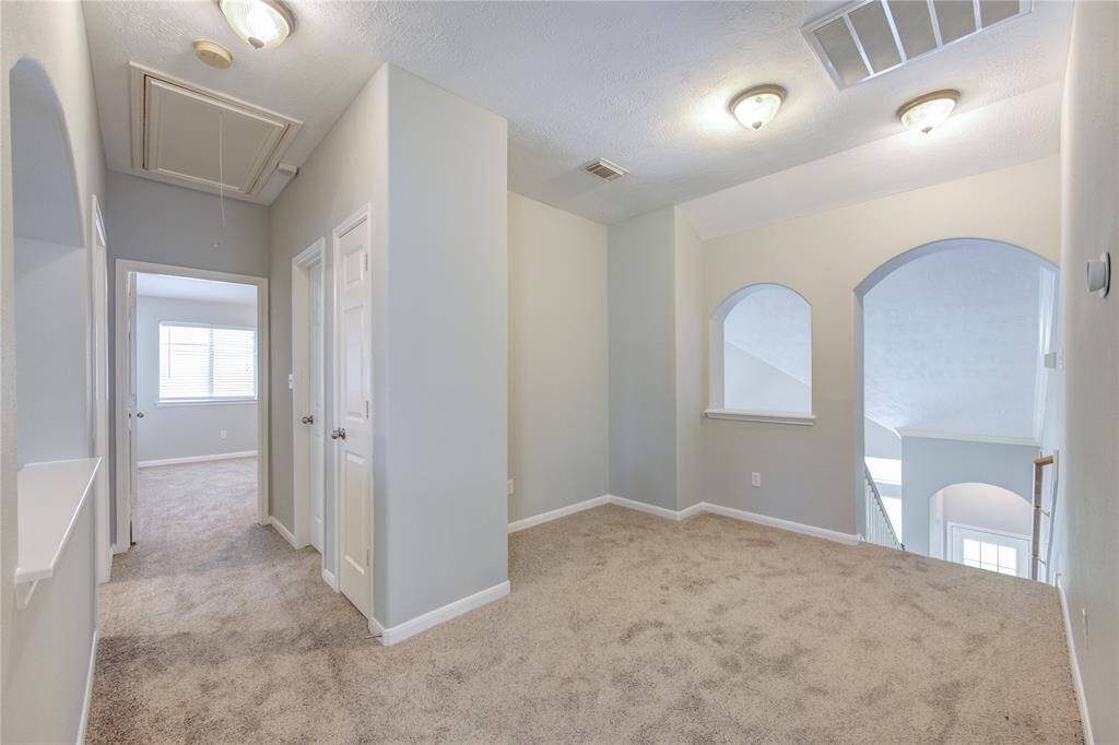 2nd floor sitting area