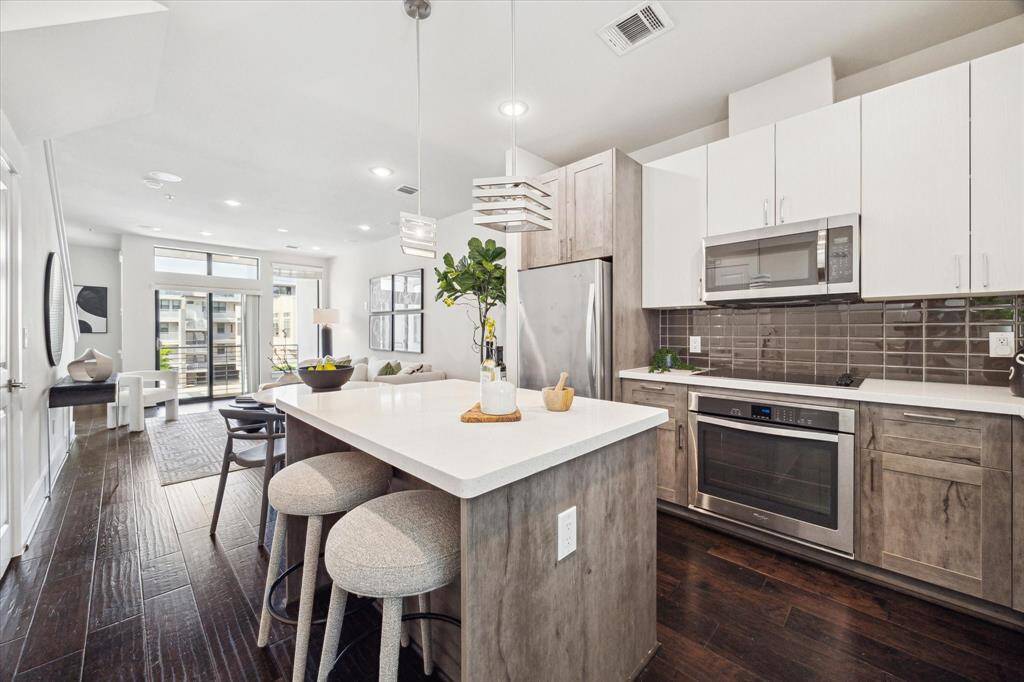 Island Kitchen