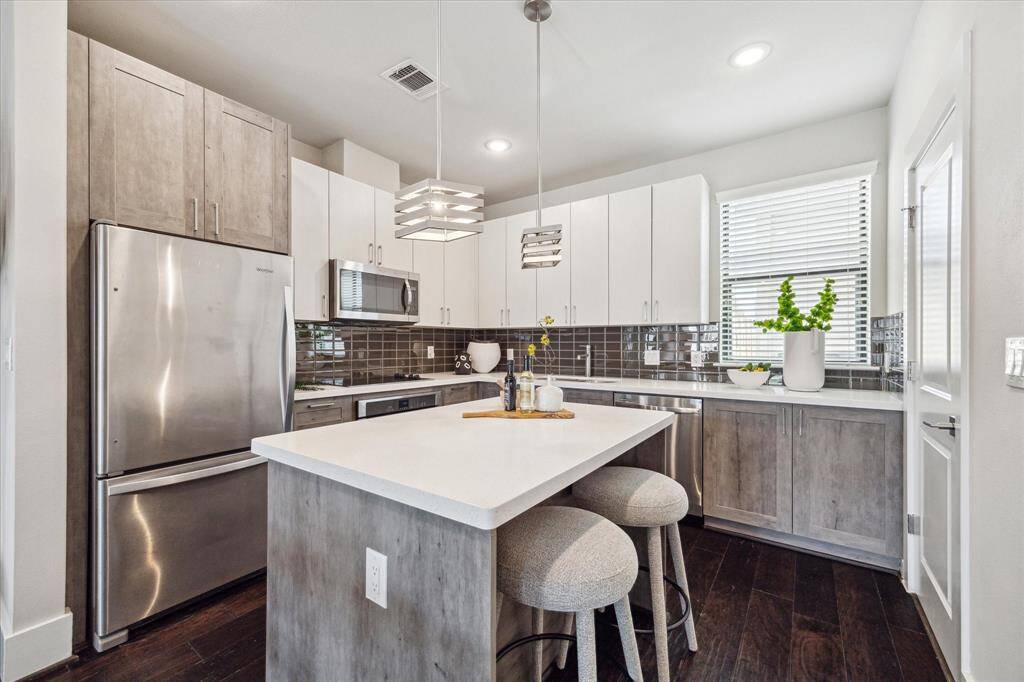 Island Kitchen