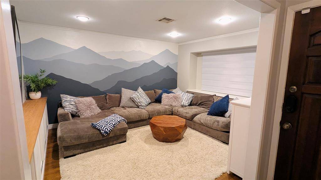 Living/TV room