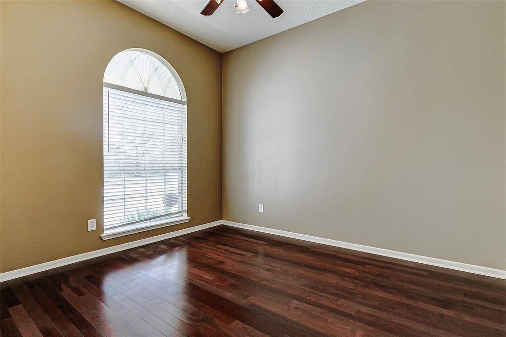 Alternate view of secondary bedroom #4