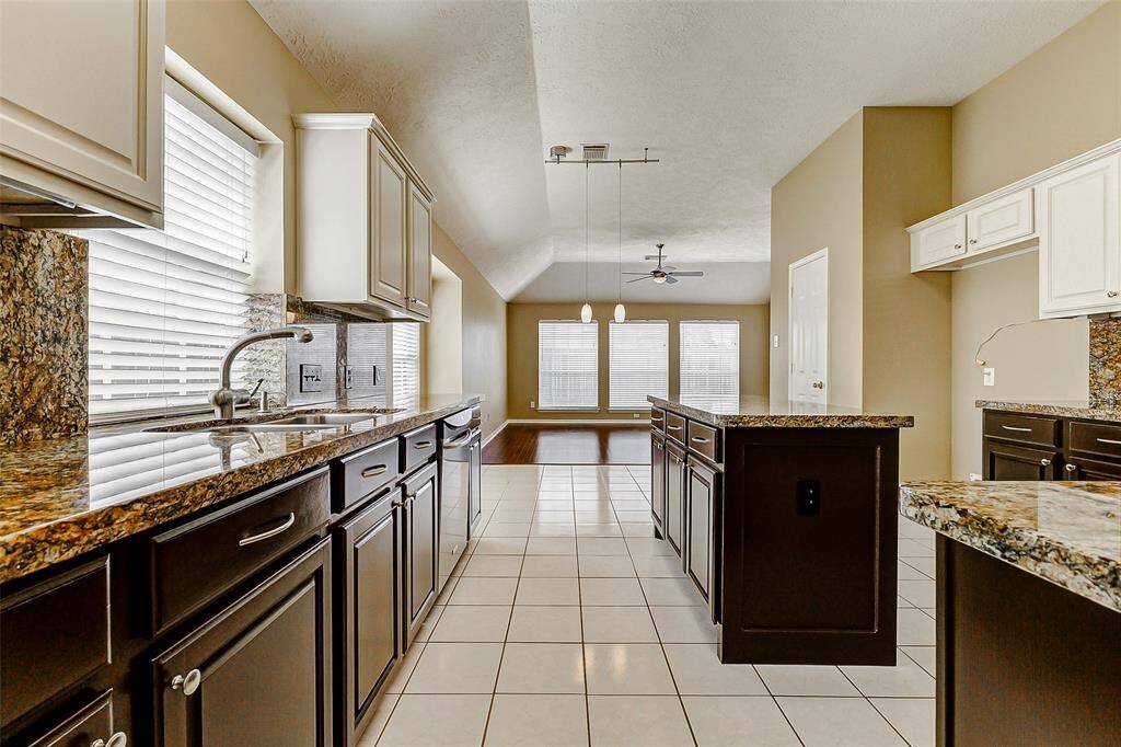 More than just a kitchen, this is the heart of the home, ready for you to create many memories and delicious meals.