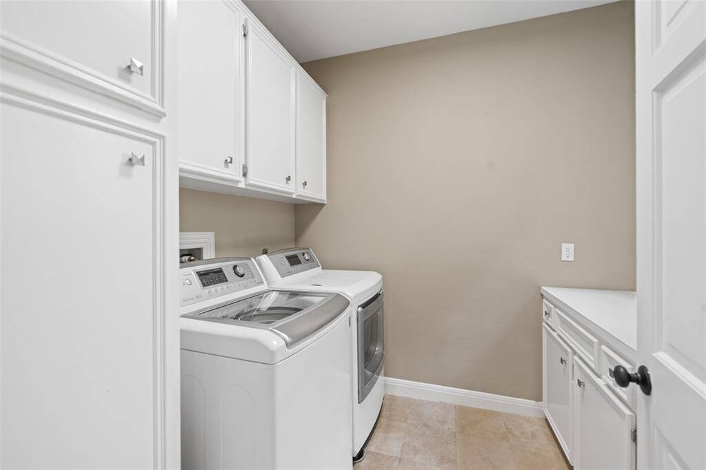 LG brand washer and dryer are included.